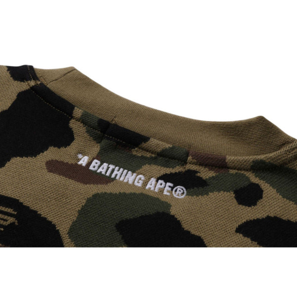 베이프 1ST 카모 자카드 컬리지 릴렉스핏 크루넥 스웻셔츠 2컬러 1L30113307