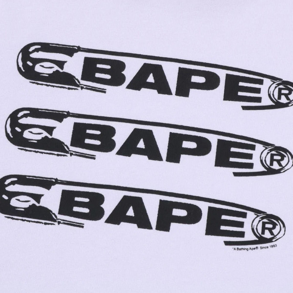 베이프 핀 로고 릴렉스핏 반팔 티셔츠 2컬러 1L30110313