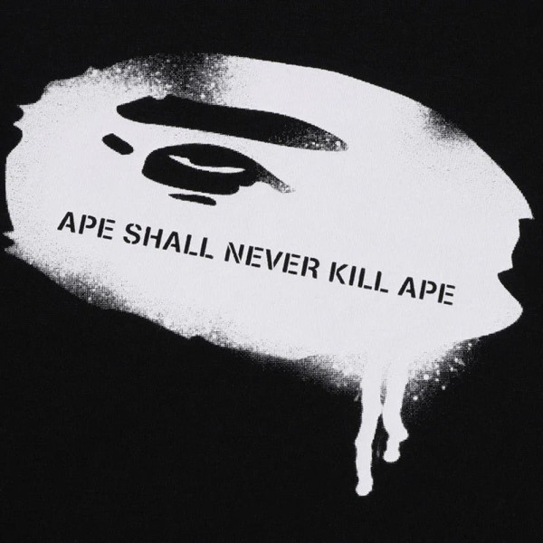 베이프 그라피티 에이프 헤드 로고 릴렉스핏 반팔 티셔츠 2컬러 1L30110309