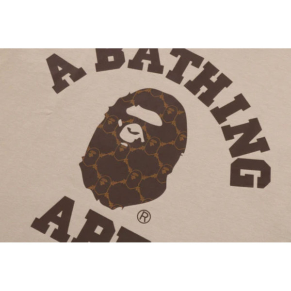 베이프 컬리지 모노그램 컬리지 릴렉스핏 반팔티 3컬러 1L30110322