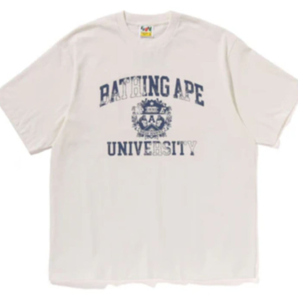 베이프 스프레이 프린트 칼리지 로고 릴렉스핏 티셔츠 3컬러 1L80110332