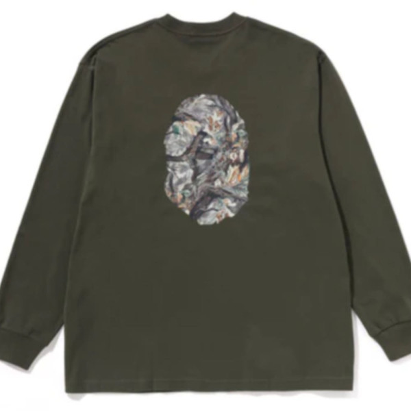 베이프 트리 엣지 카모 에이프 헤드 릴렉스핏 LS 티셔츠 2컬러 1L80111305