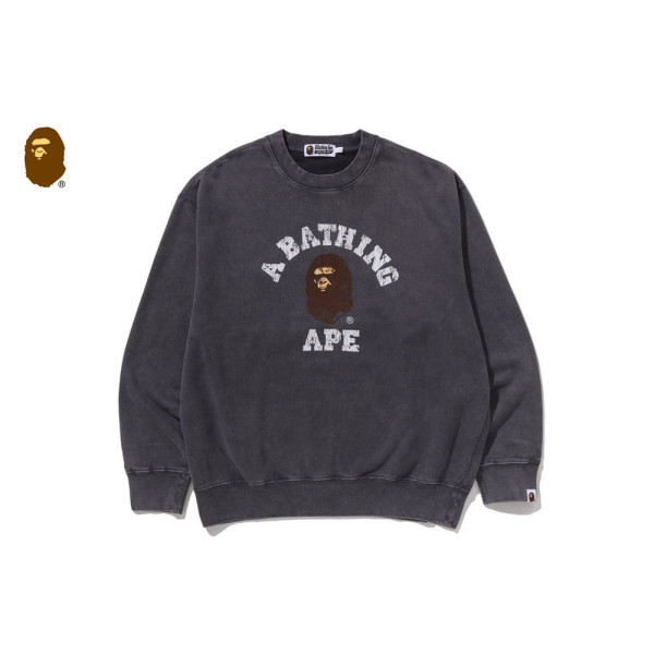 베이프 가먼트 다이 컬리지 릴렉스핏 크루넥 스웨트 셔츠 2컬러 1L80113308