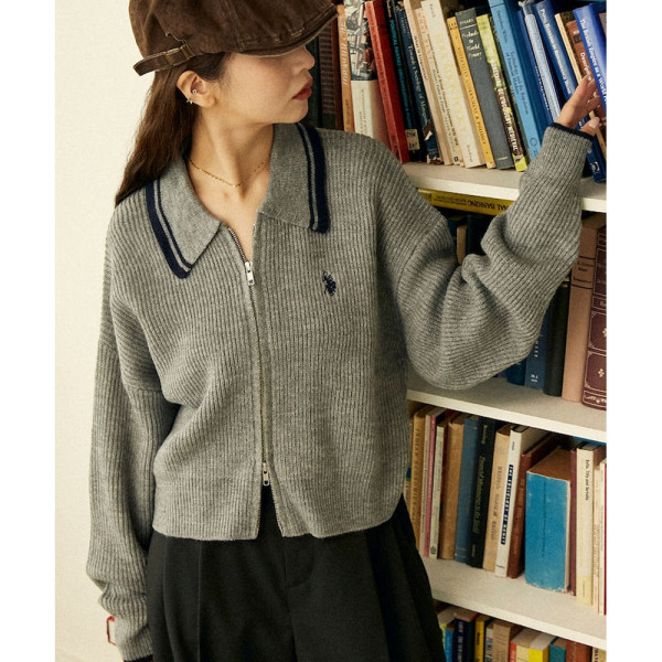 U.S. POLO ASSN. 유에스폴로에센 PUBLUX 카라 라인 포인트 드라이버즈 니트 4컬러 3234291600003