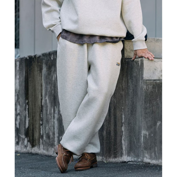 프릭스스토어 빅실루엣 골판지 원포인트 로고 스핀들 스웨트 팬츠 7컬러 1043248901241