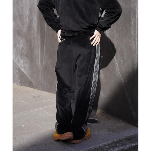 니들스 LHP 익스클루시브 트랙팬츠 C/PE 벨루어 블랙 7846110306