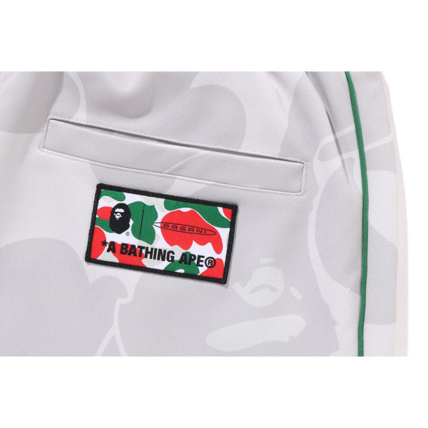 베이프 X 파가니 솔리드 카모 로고 릴랙스 핏 트랙 팬츠 2컬러 1L23152903