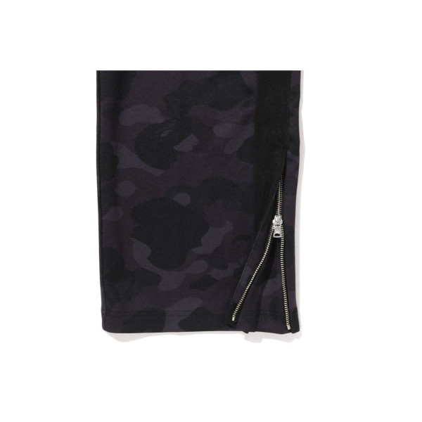 베이프 컬러 카모 메탈 로고 릴렉스 핏 트랙 스웨트 팬츠 3컬러 1L80152315