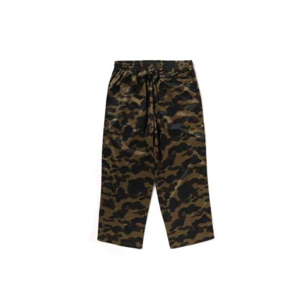 베이프 1ST 카모 루즈핏 트랙 팬츠 2컬러 1L80152009