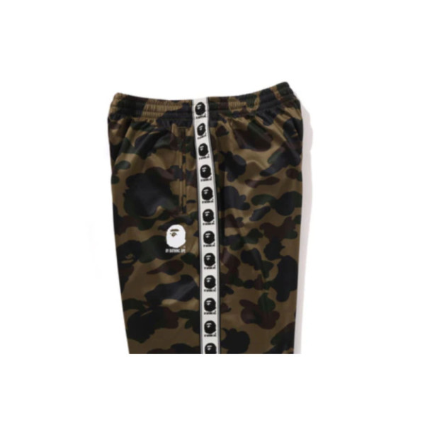 베이프 1ST 카모 루즈핏 트랙 팬츠 2컬러 1L80152009