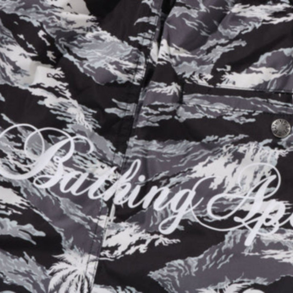 베이프 팜트리 카모 릴렉스핏 비치 반바지 3컬러 1L30153312