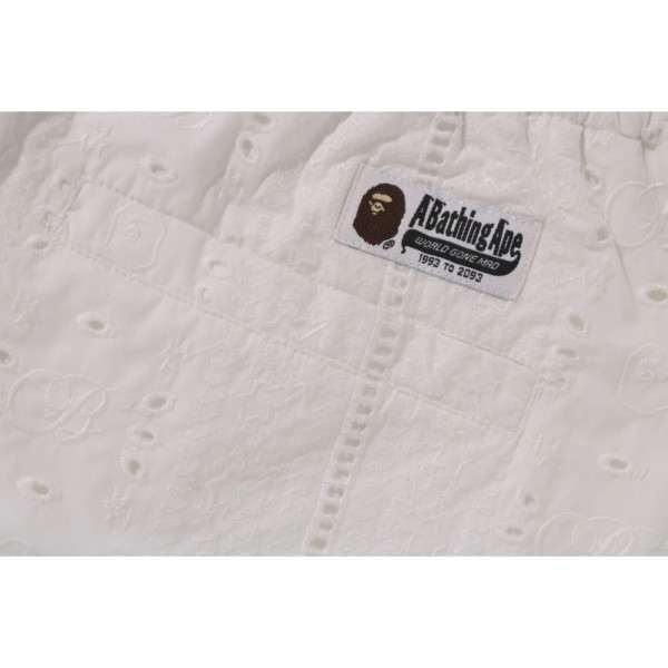 베이프 엠브로이더리 릴렉스핏 쇼츠 2컬러 1L30153307