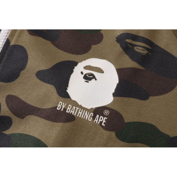 베이프 1ST 카모 릴렉스핏 트랙자켓 2컬러 1L80115008