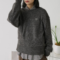 프릭스스토어 원포인트 하트자수 폭스혼방 니트 풀오버 3컬러 1132248902860