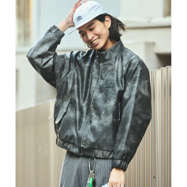 프릭스스토어 엄브로 별주 레더렛 스탠드 칼라 블루종 2컬러 1059394400032